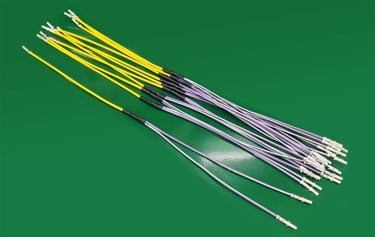 全自動(dòng)合壓端子機(jī) 線束樣例